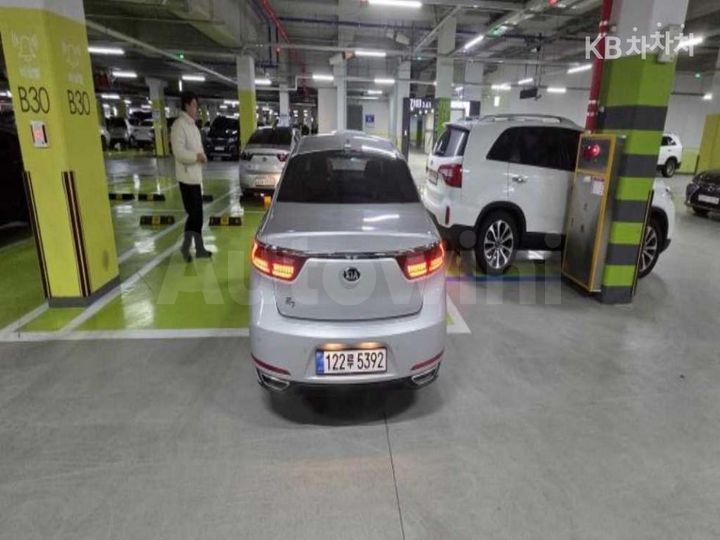 Kia K7 2019 — 5
