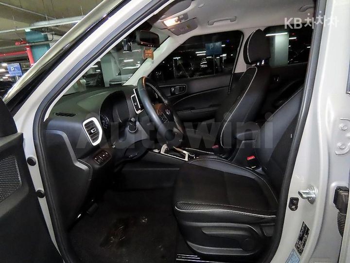 Hyundai Venue 2020 — 5
