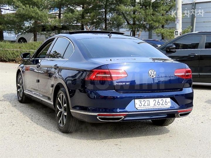 Volkswagen Passat 2018 — 3