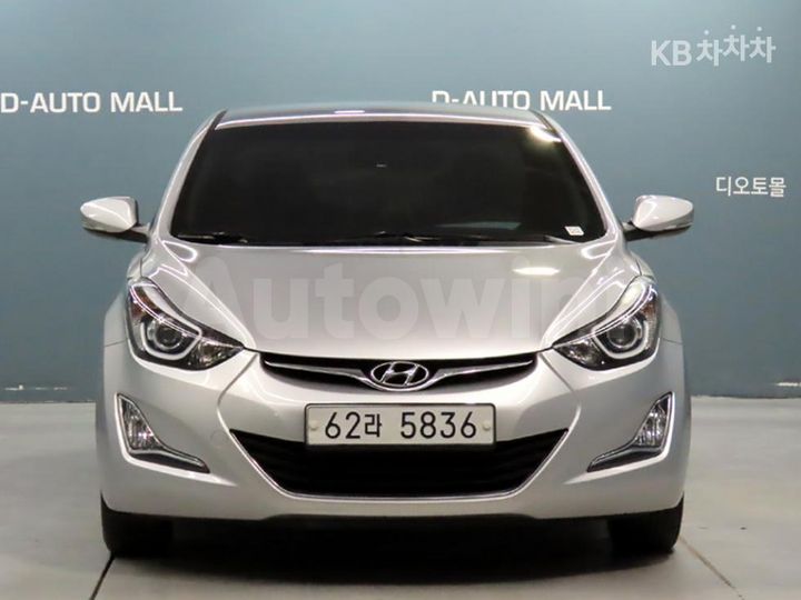 Hyundai Avante 2015 — 2