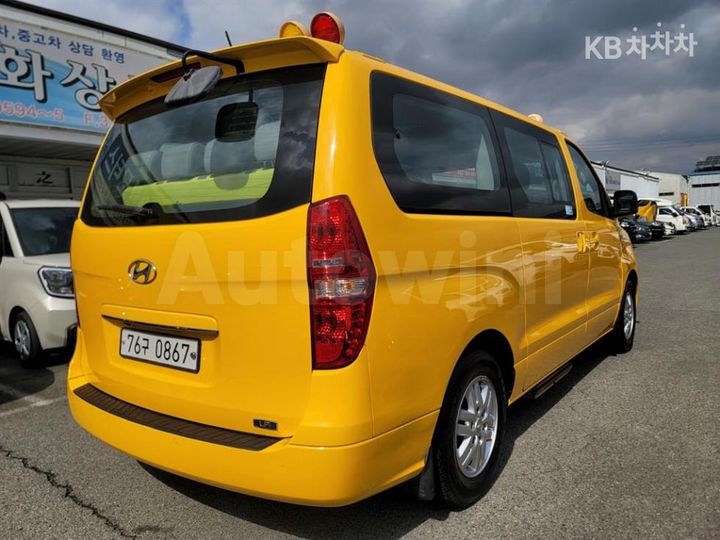Hyundai Starex 2018 — 5