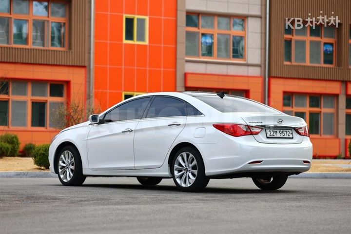 Hyundai Sonata 2011 — 4
