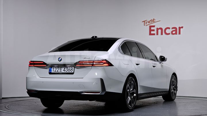 BMW 5 Series 2026 — 2