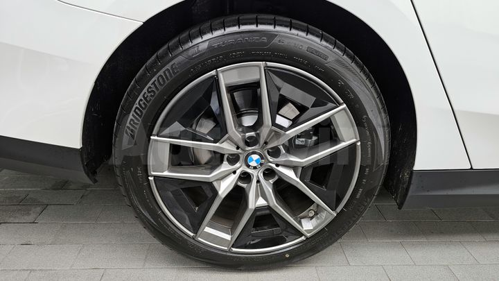 BMW 5 Series 2026 — 5