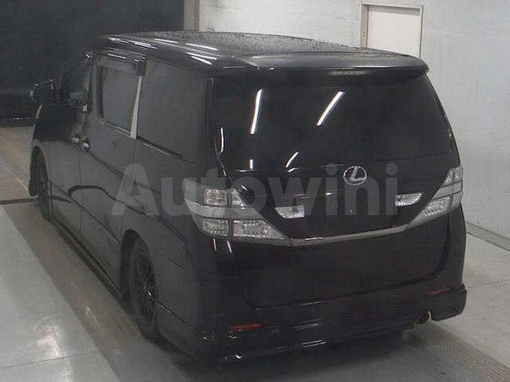 Toyota Vellfire 2009 — 2
