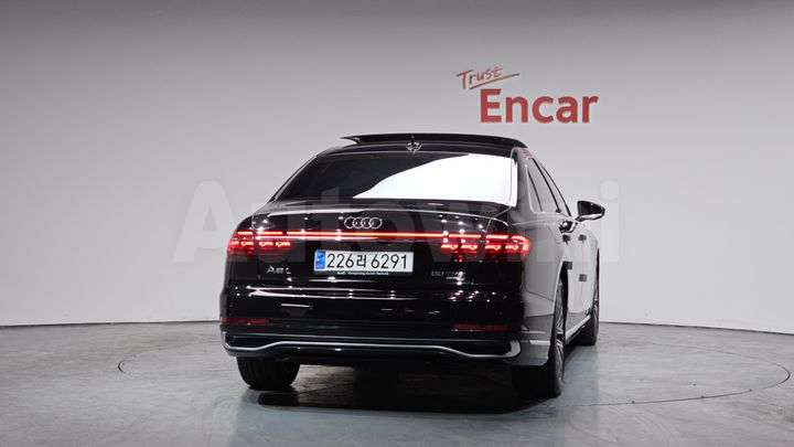Audi A8 2023 — 4