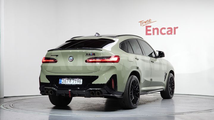 BMW X4 2023 — 2