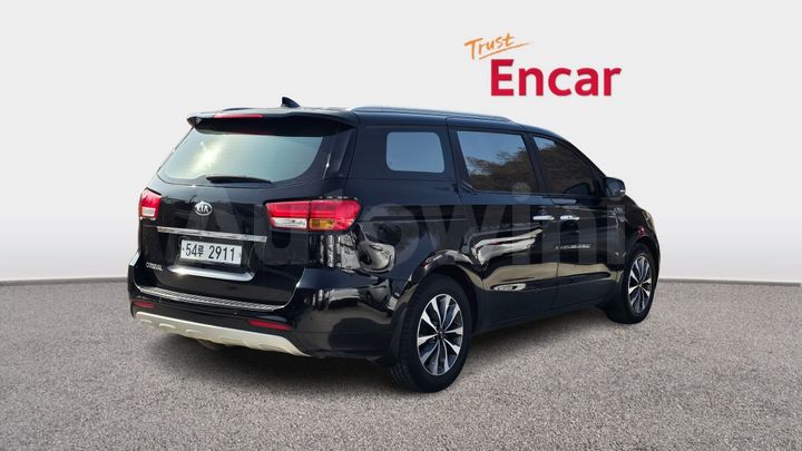 Kia Carnival 2015 — 2