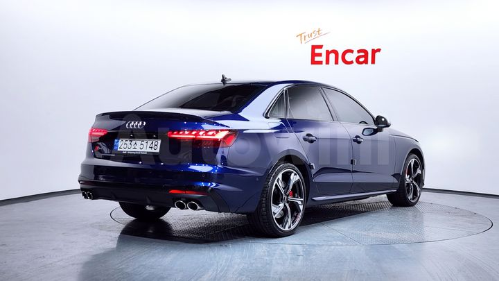 Audi S4