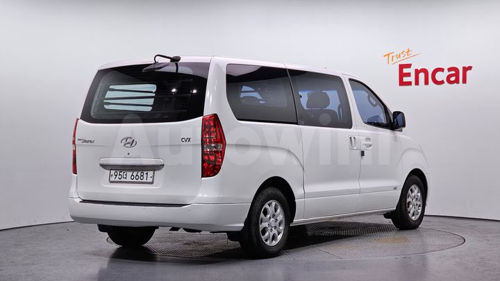 Hyundai Starex 2008 — 2