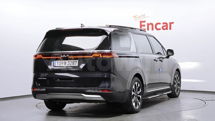 Kia Carnival 2022 — 2