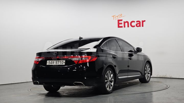 Hyundai Grandeur 2017 — 2