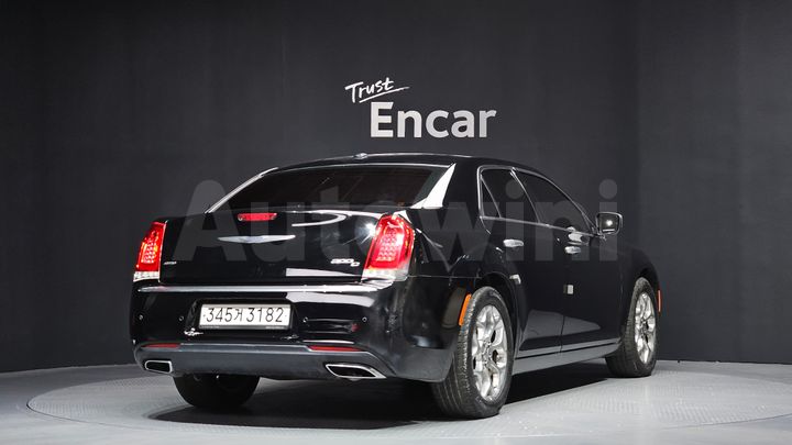 Chrysler 300C 2016 — 2
