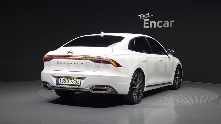 Hyundai Grandeur 2022 — 2
