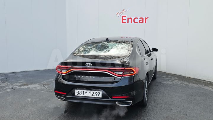 Hyundai Grandeur 2017 — 4