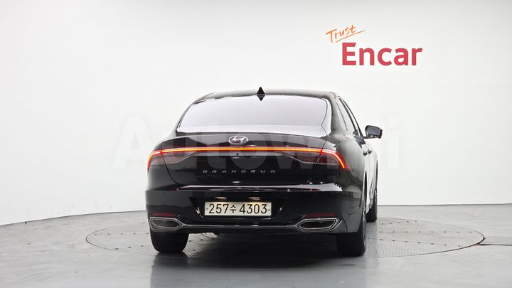 Hyundai Grandeur 2022 — 4