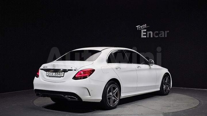 Mercedes-Benz C Class 2019 — 2