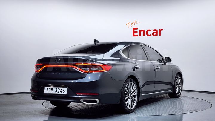 Hyundai Grandeur 2018 — 2