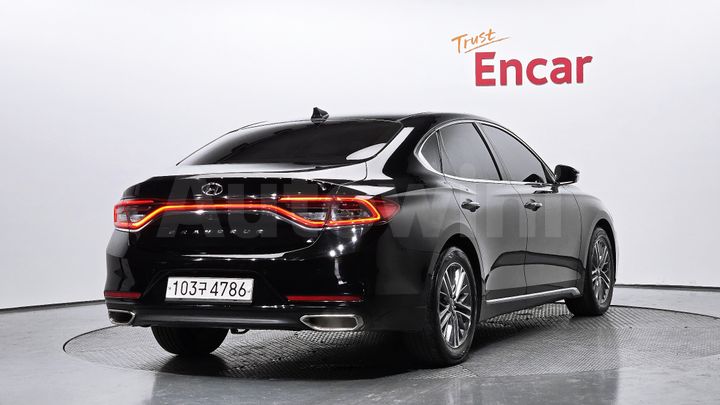 Hyundai Grandeur 2017 — 2