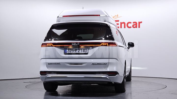 Kia Carnival 2021 — 4