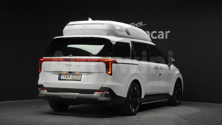 Kia Carnival 2024 — 2