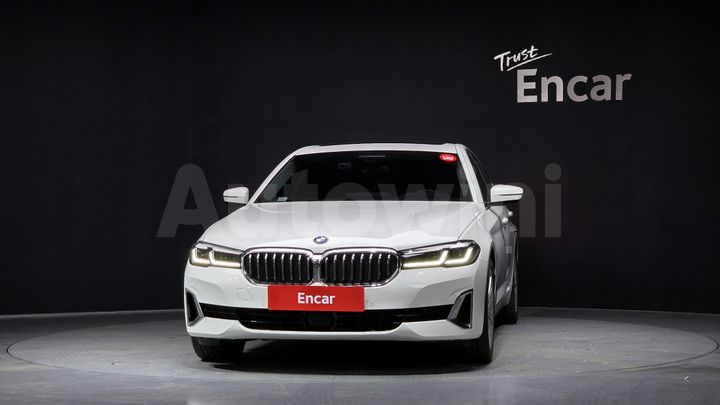 BMW 5 Series 2023 — 3