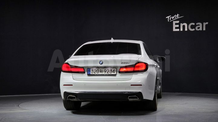 BMW 5 Series 2023 — 4