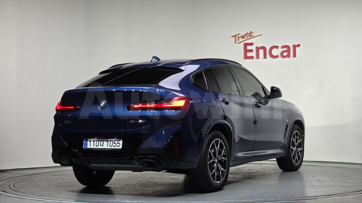 BMW X4 2022 — 2