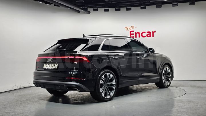 Audi Q8 2025 — 2