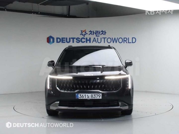Kia Carnival 2025 — 3