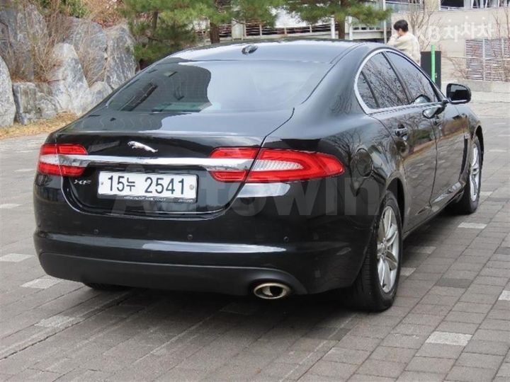 Jaguar XF 2012 — 3