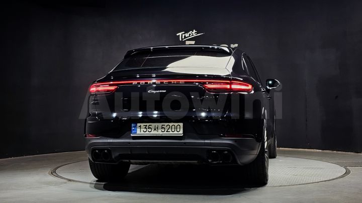 Porsche Cayenne 2022 — 4