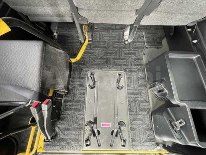 Toyota Hiace 2013 — 5