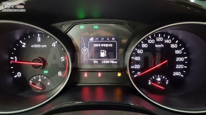 Kia Carnival 2015 — 5