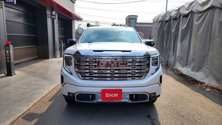 GMC Sierra 2023 — 3