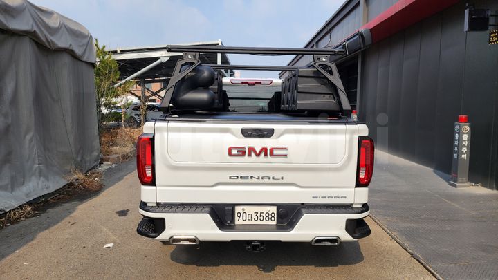 GMC Sierra 2023 — 4