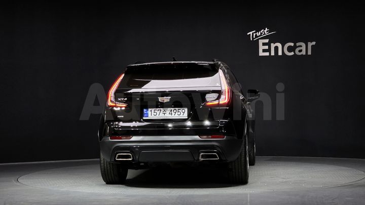 Cadillac XT4 2023 — 4
