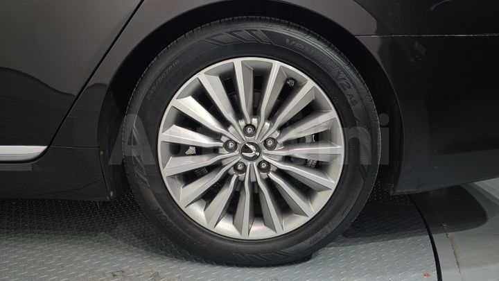 Hyundai Equus 2013 — 5