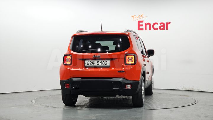 Jeep Renegade 2017 — 4