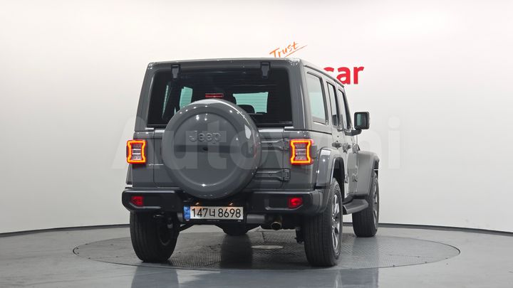 Jeep Wrangler 2022 — 4