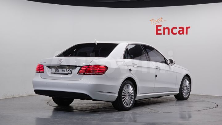 Mercedes-Benz E Class 2014 — 2