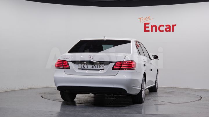 Mercedes-Benz E Class 2014 — 4