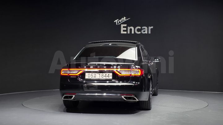 Lincoln Continental 2017 — 4
