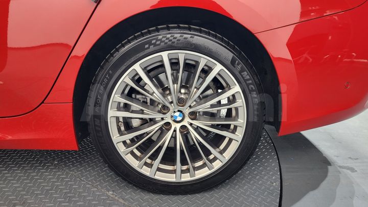 BMW 3 Series 2019 — 5