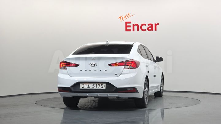 Hyundai Avante 2019 — 3