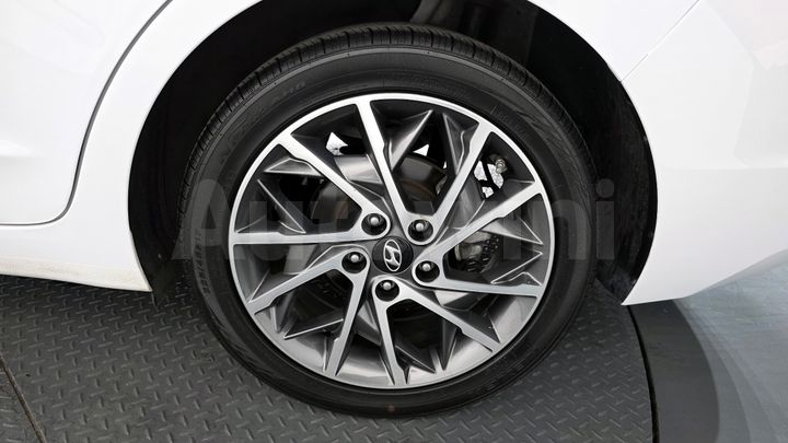 Hyundai Avante 2019 — 4