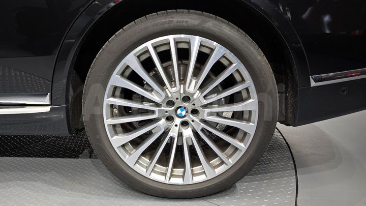 BMW X7 2021 — 5