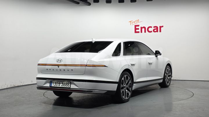 Hyundai Grandeur 2023 — 2