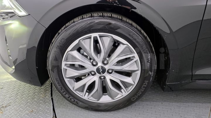 Kia K5 2023 — 5