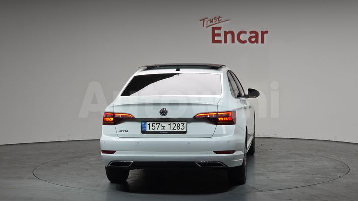 Volkswagen Jetta 2021 — 4